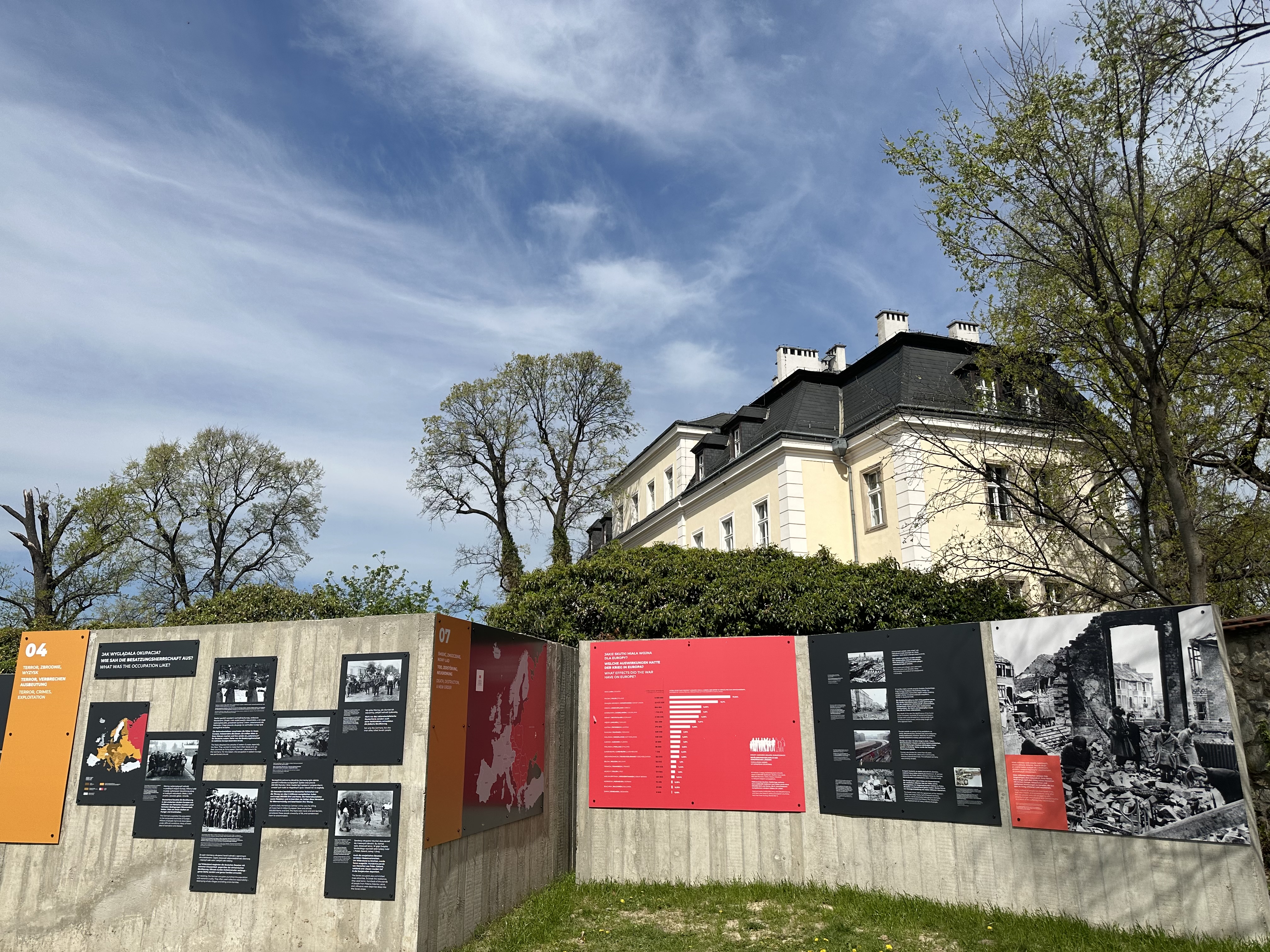 The conference and the opening ceremony of the outdoor exhibition 